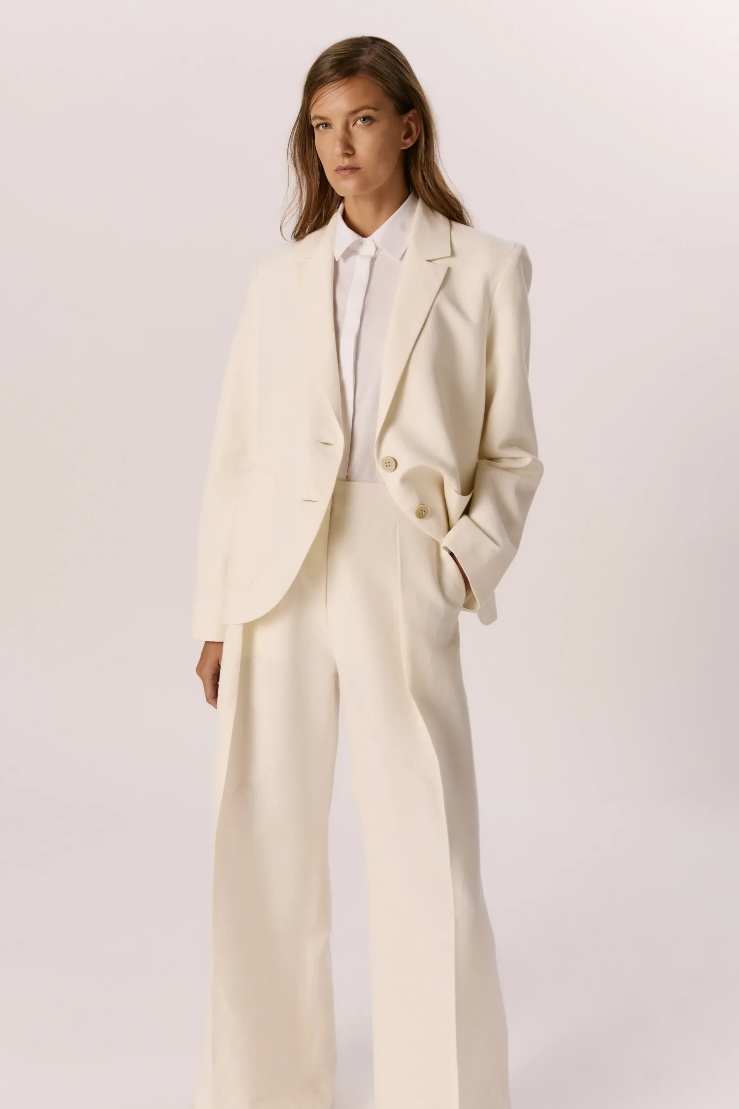 007569_BLAZER_ACINTURADO_CURTO_OFFWHITE_ANDREAMARQUES -2-